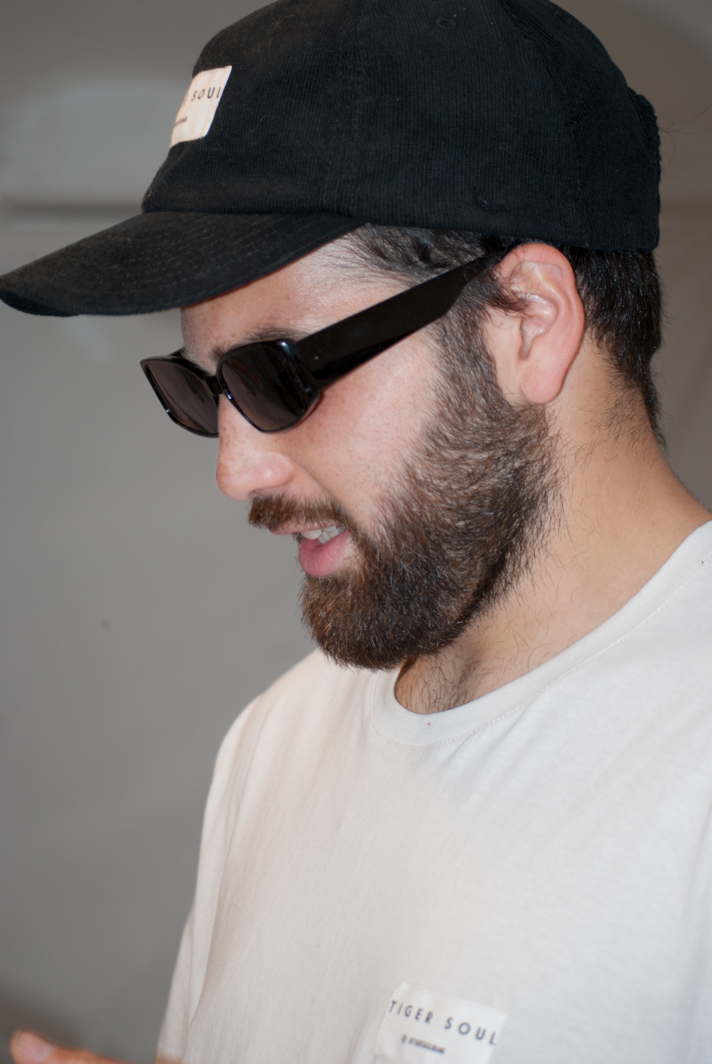 Classic Corduroy Black Cap - Tiger Soul Barcelona